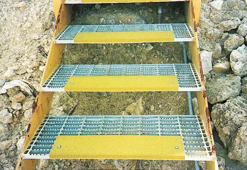 Anti - Slip Treads - 600mm x 70mm x 25mm Industro