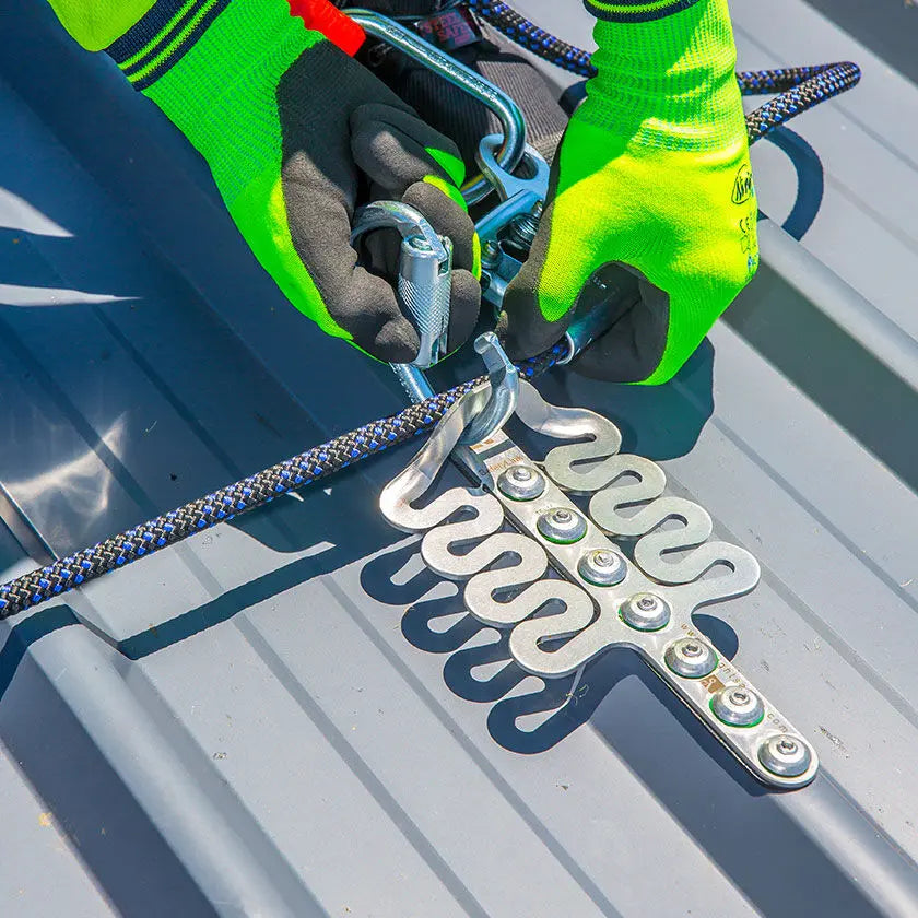 FrogLink™ energy Absorbing Surface Mounted Anchor Point with Rivets Industro