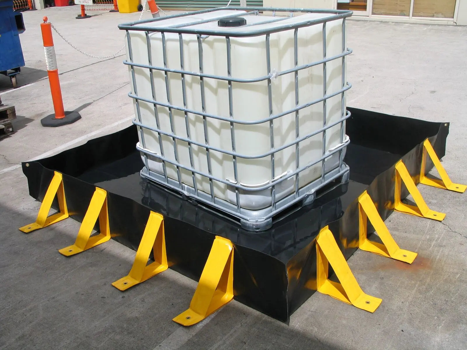 1.8M x 1.8M (1000 Litre) Collapsible Spill Control Bunding PVC Exoguard