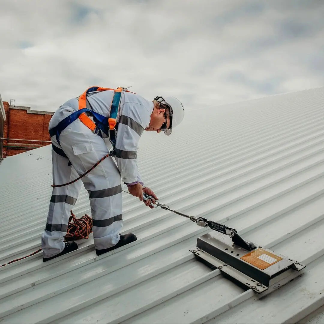 Travel8™ Metal Deck Mount Static Line System Katt